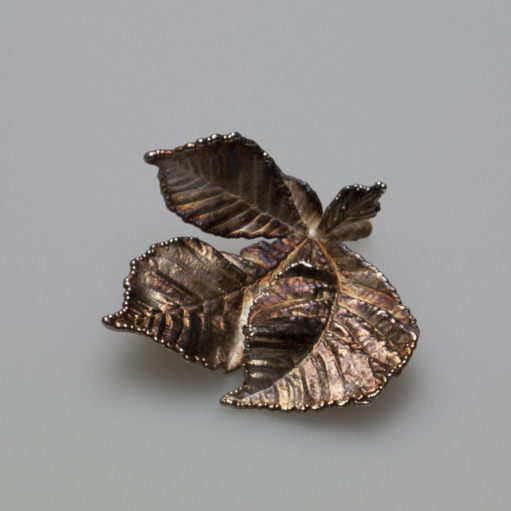Brosche - kreativer Unikatschmuck im Onlineladen für Naturschmuck